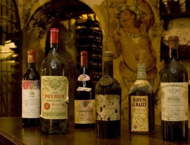 Ποιος είναι ο λόγος που οι πλουσιότεροι άνθρωποι γίνονται συλλέκτες σπάνιων μπουκαλιών